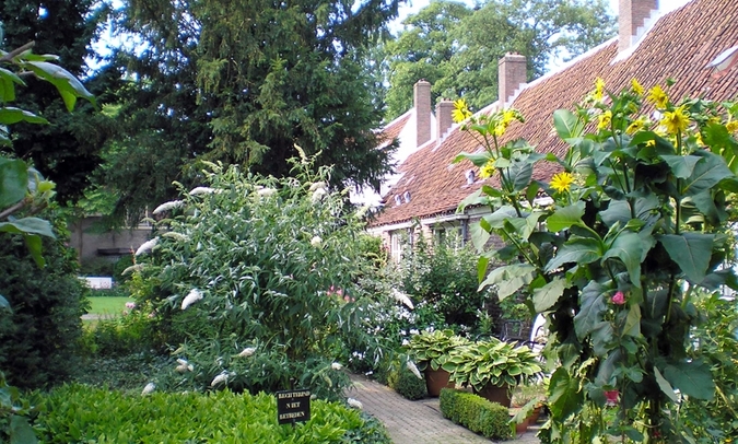 stadswandeling; een verstopt hofje